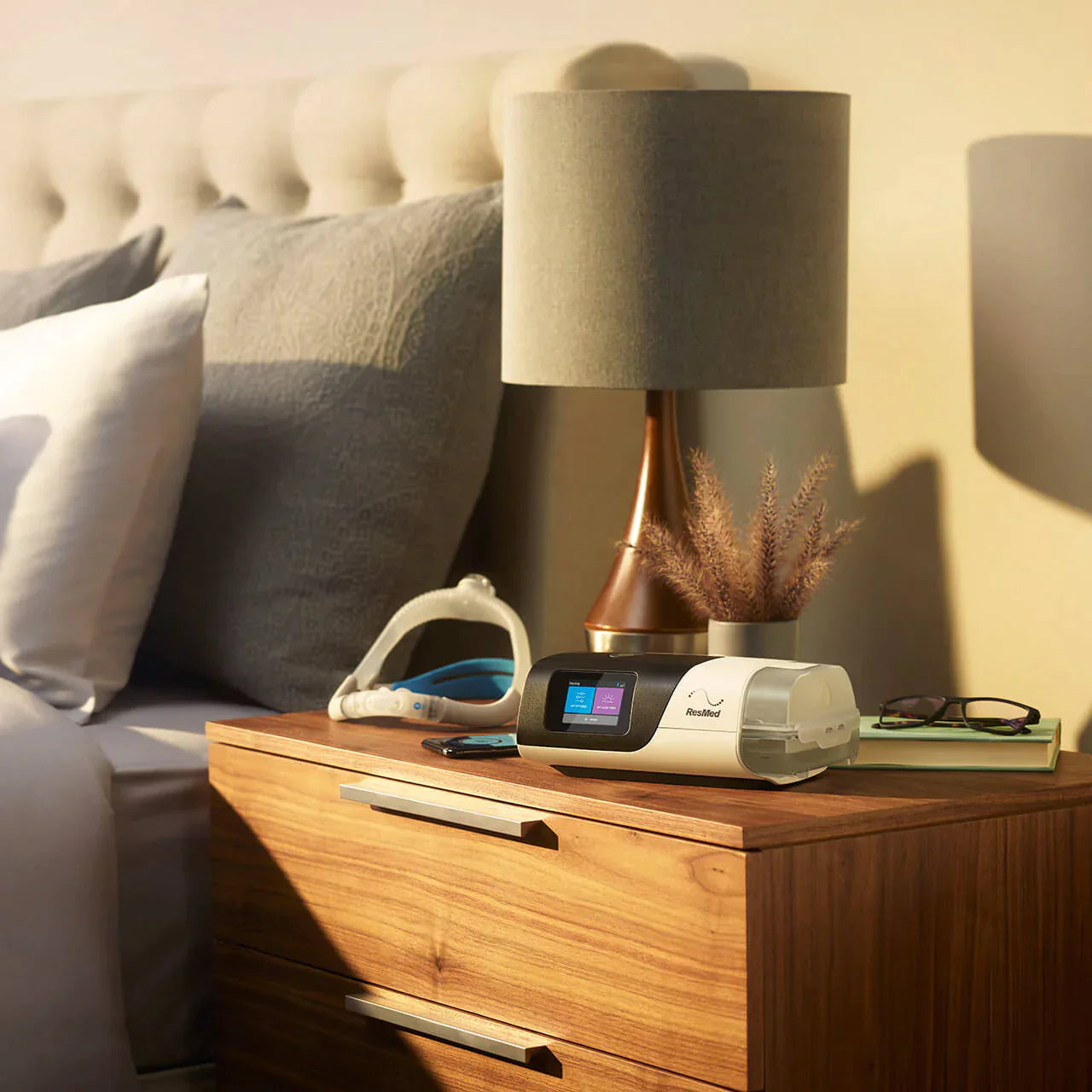ResMed AirSense 11 Elite Fixed Pressure 4G CPAP Machine and Mask package